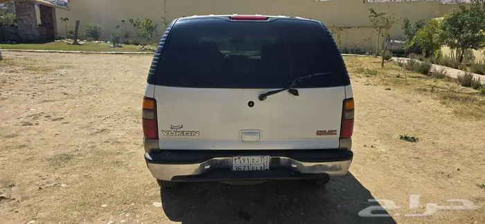 يوكون أمريكي 2001 أبيض للبيع محافظة تنومة 3