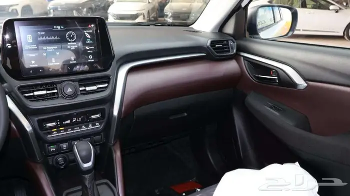 تويوتا اوربان كروز استاندر 2026 8