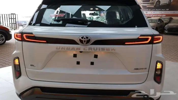 تويوتا اوربان كروز استاندر 2026 7