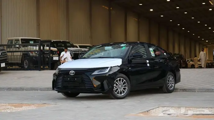 تويوتا يارس واي استاندر 2026 اسود كاش - اقساط 6