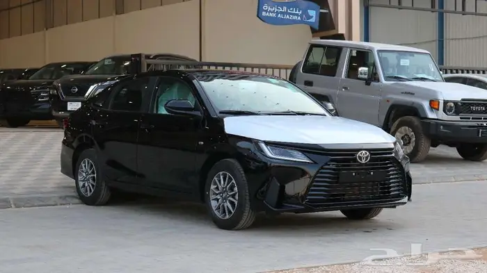 تويوتا يارس واي استاندر 2026 اسود كاش - اقساط 3