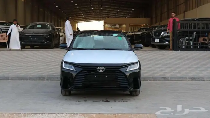 تويوتا يارس واي استاندر 2026 اسود كاش - اقساط 7