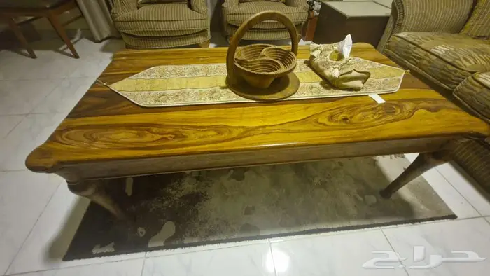 سفرة طعام 8 كراسي وطاولة وسط كلهم خشب ثقيل 1