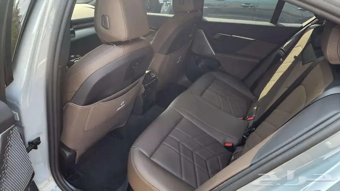 بي ام الفئة الخامسة 520 - BMW520I M sport 2025 22