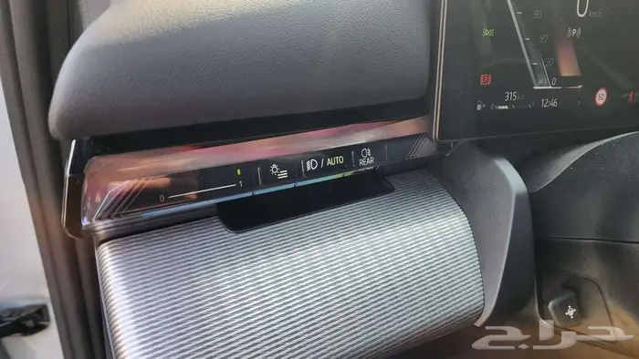 بي ام الفئة الخامسة 520 - BMW520I M sport 2025 14