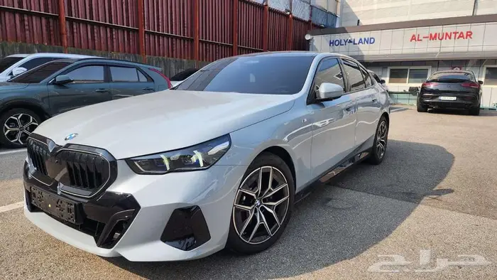 بي ام الفئة الخامسة 520 - BMW520I M sport 2025 2