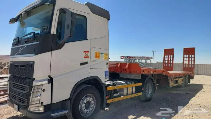 للبيع راس تريلا مع لوبد النوع فولفو FH 440 3