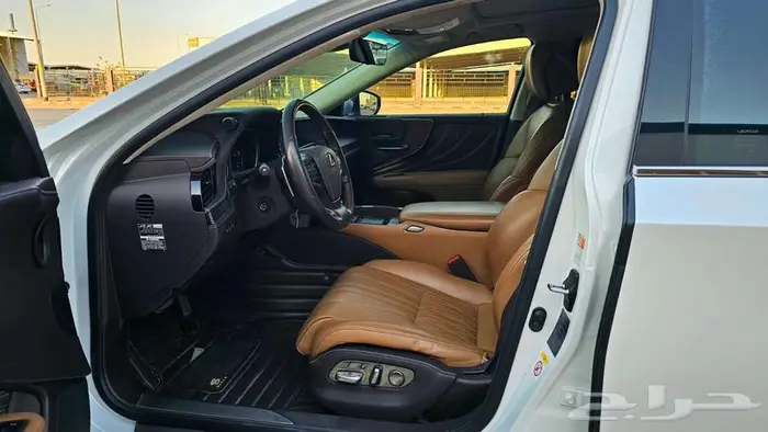 لكزس LS500 2018 فل كامل 6