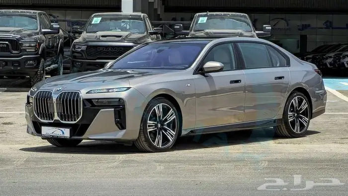 بي ام دبليو 735i M 2026 خليجي اصفار مع ضمان الوكيل 0