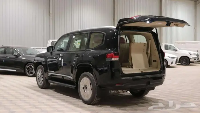 تويوتا لاندكروزر GX.R.2025 تنفس طبيعي خليجي بنزين.. 7