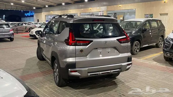 عرررض خااص متسوبيشي اكسباندر كروس بريميوم 2025 فل كامل 2