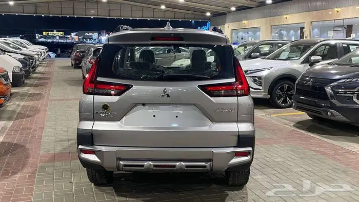 عرررض خااص متسوبيشي اكسباندر كروس بريميوم 2025 فل كامل 3