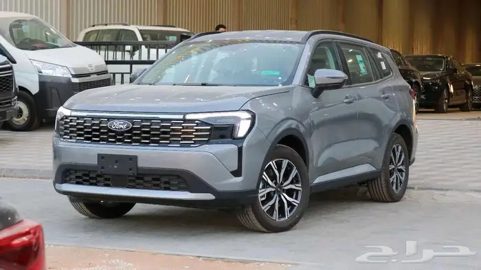 فورد تيرتوري بكل مواصفاتها كاش وبالتقسيط 3