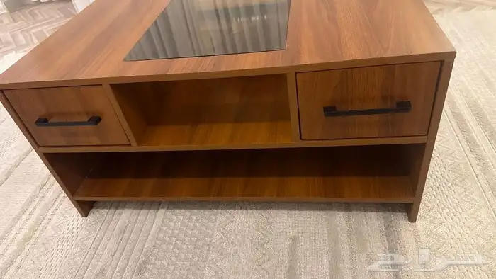 طاوله خشبيه برفين و4 ادراج صغيره 0