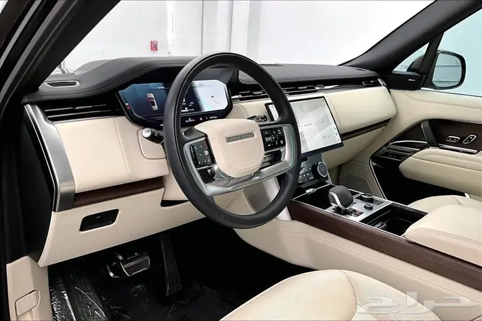 رنج روفر فوج 2023 مواصفات عالية بسعر مميز 3