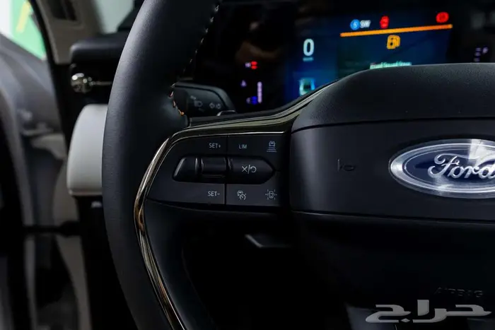 فورد تورس تيتانيوم 2026 7