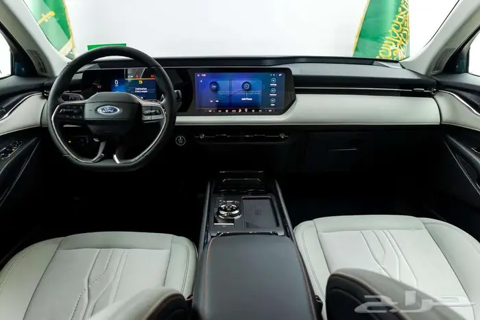 فورد تورس تيتانيوم 2026 14