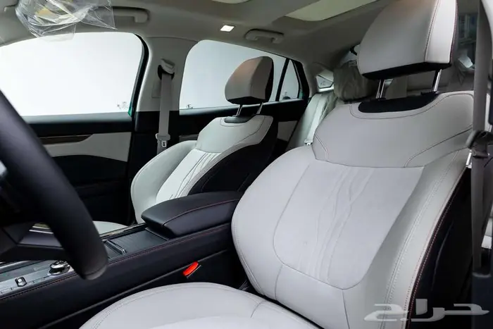 فورد تورس تيتانيوم 2026 11