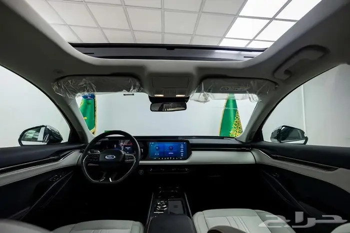 فورد تورس تيتانيوم 2026 17