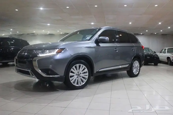 ميتسوبيشي اوتلاندر 2020 رصاصي بطاقة جمركية 13