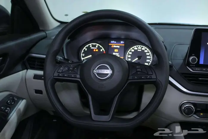 نيسان التيما ستاندر 2025. 13