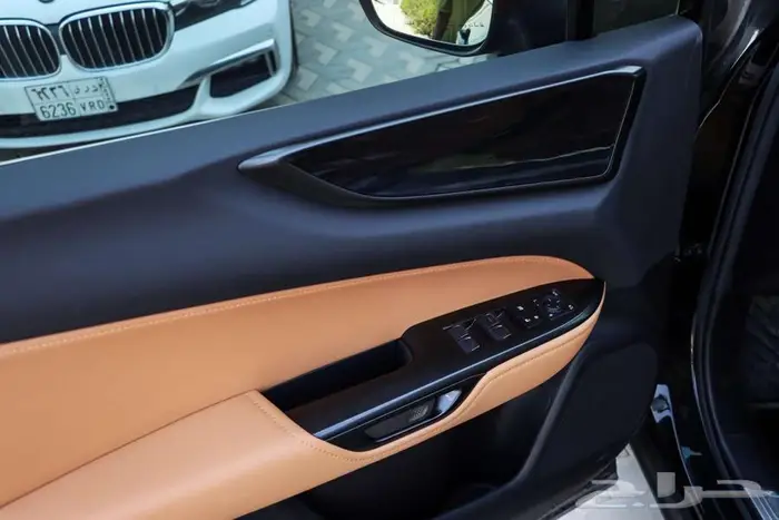 لكزس 2025 NX هايبرد 6