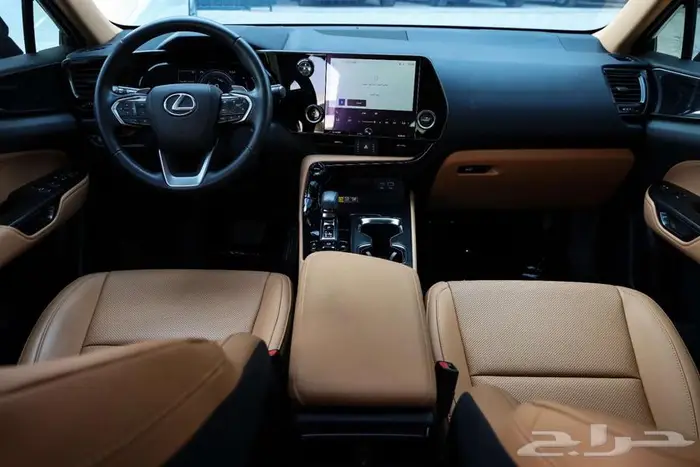 لكزس 2025 NX هايبرد 8