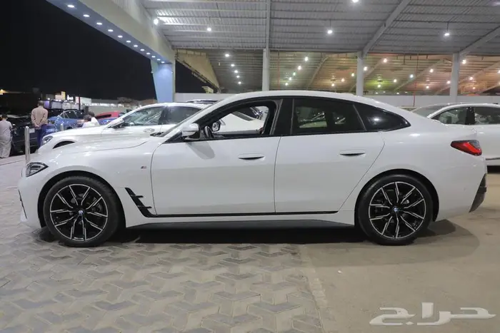 بي ام دبليو 420i فل كامل كت ام فتحة سقف جلد موديل 2024 3