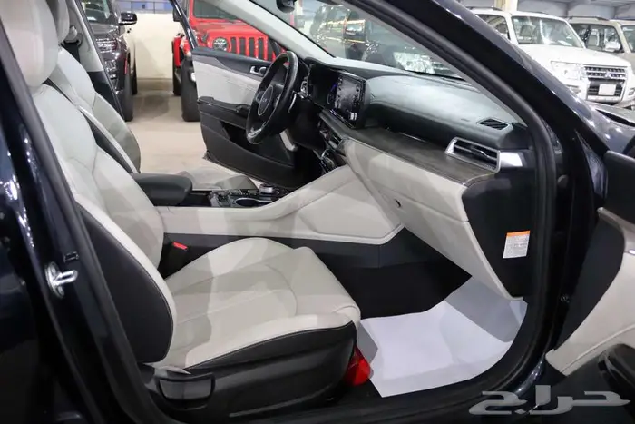 كيا K5 2023 هيبريد 17