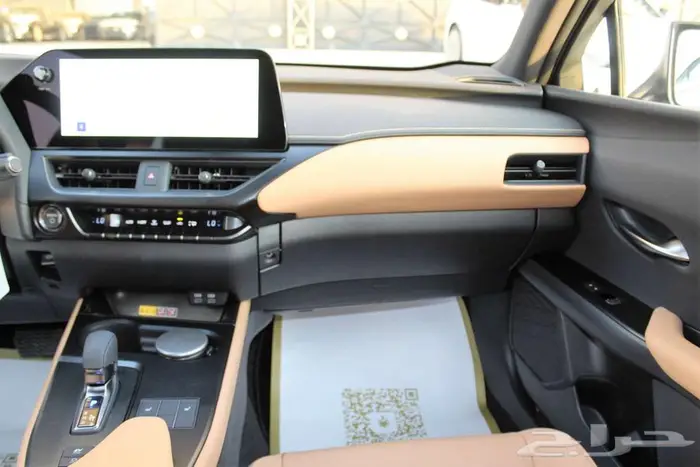 لكزس - UX 300 - CH - فل كامل - هايبرد - خليجي - 2025 7