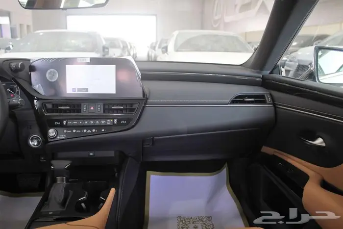 لكزس - ES 250 - AA - استندر - بريمي - 2025 6