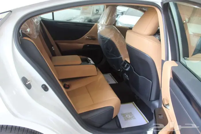 لكزس - ES 250 - AA - استندر - بريمي - 2025 17