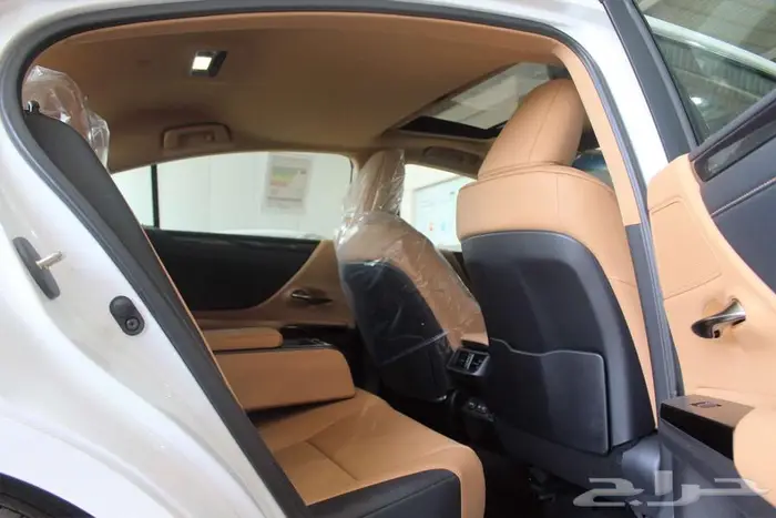 لكزس - ES 250 - AA - استندر - بريمي - 2025 20