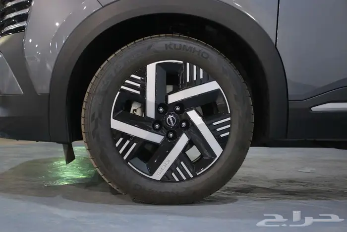 نيسان كيكس استاندر 16