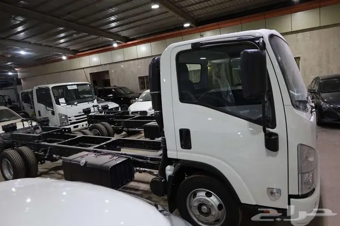 ايسوزو دينا 6طن شاسيه 6.10م -2025 (ياباني) كاش وأقساط 2