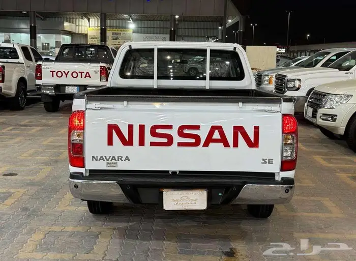 للبيع نيسان نافارا 2017 زجاج كهرب مكينه كبيره سعودي مخزززنة 12