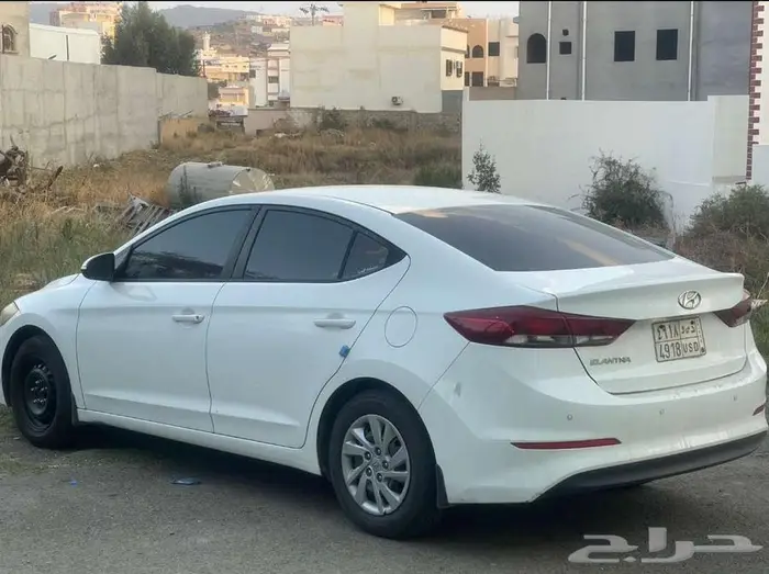 النترا 2017 للبدل بهايلوكس غمارتين 1