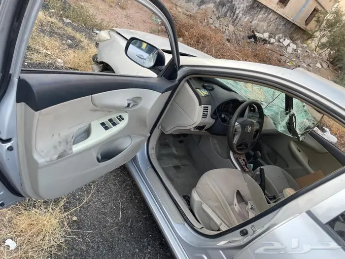 كورلا 2013 مصدومة للبيع 9