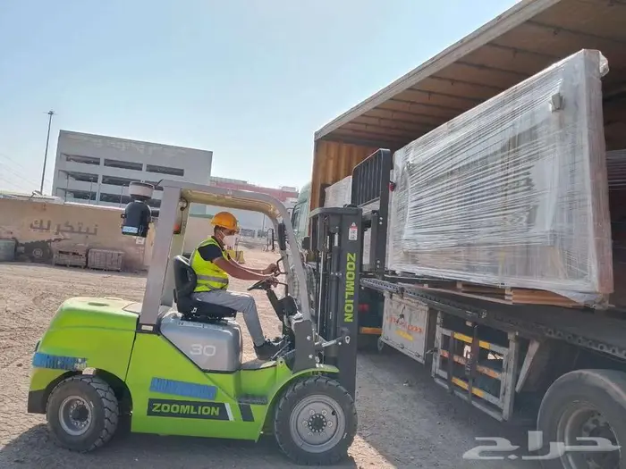 رافعه شوكيه للايجار اليومي والشهري تبوك ونيوم واجوارها 2