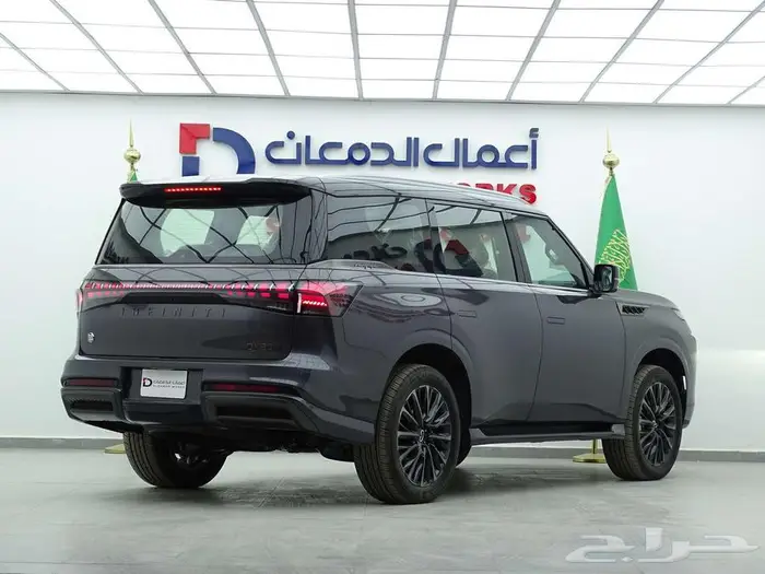 انفنيتي QX80 اوتو جراف 2025 24