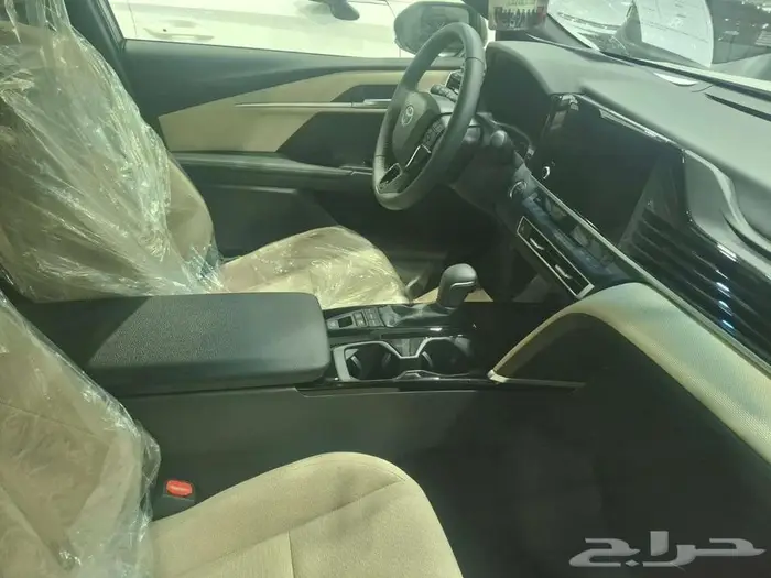 تويوتا كامري LE هايبرد موديل 2025 5