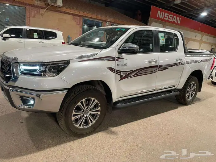 تويوتا هايلوكس 2025 1