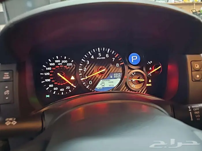 2024 Nissan GT-R Premium 8