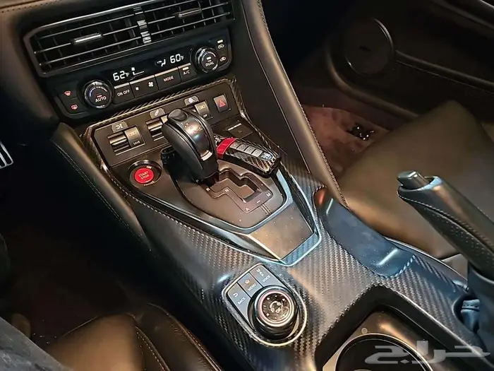 2024 Nissan GT-R Premium 9