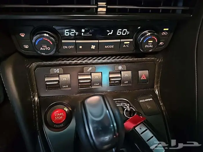 2024 Nissan GT-R Premium 12