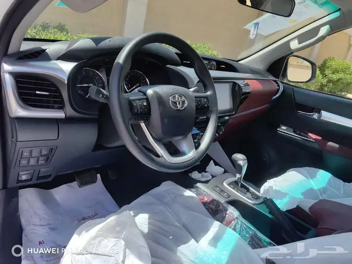 تويوتا هايلكس غمارتين دبل ديزل S. GLX موديل 2025 17