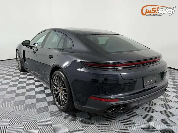 2025 بورشه باناميرا 4 1