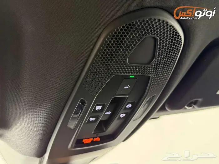 2025 بورشه باناميرا 4 12