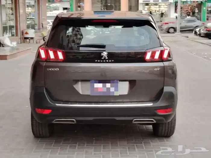 بيجو 5008 GT line I4 1.6L 0