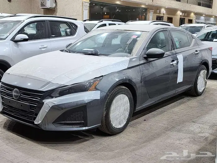 نيسان التيما ستاندر 2025 4